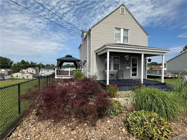 2119 Walnut Dr, Latrobe, PA 15650