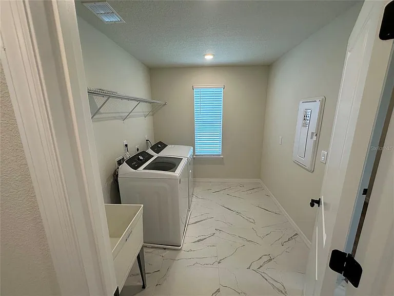 10355 Parkview Reserve Ln — Photo 47