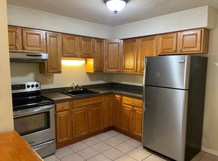 581 Crown St APT 108, Meriden, CT 06450