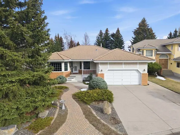 240 Varsity Estates Ter NW, Calgary, AB T3B 5J4