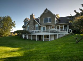 450 Crooked Tree Dr, Petoskey, MI 49770