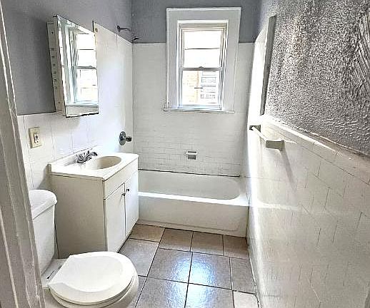 2nd image of 193 Munn Ave APT 1