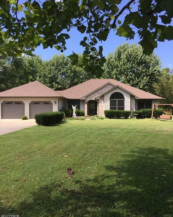 1st image of 1401 McCowen Ln