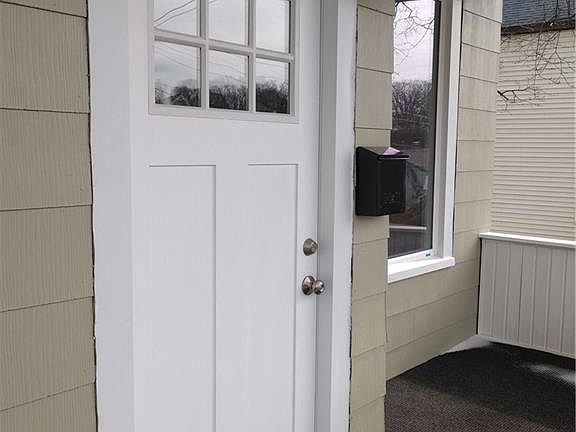 3rd image of 1340 Oak St