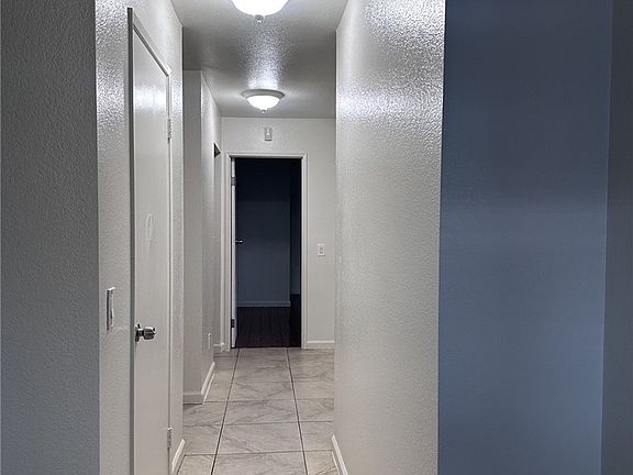 5th image of 11807 Lupin Rd