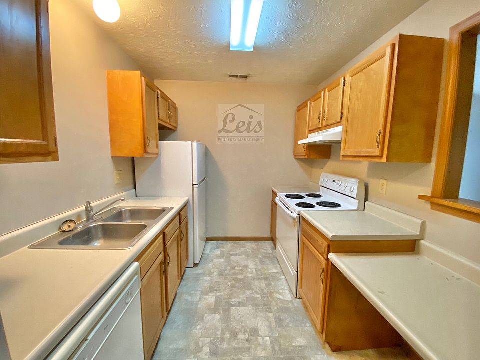 1st image of 402 N Owens Dr #2