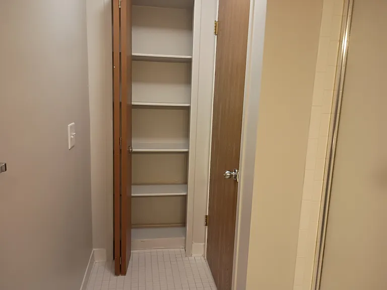 Prentiss Pointe Apartments — Photo 89