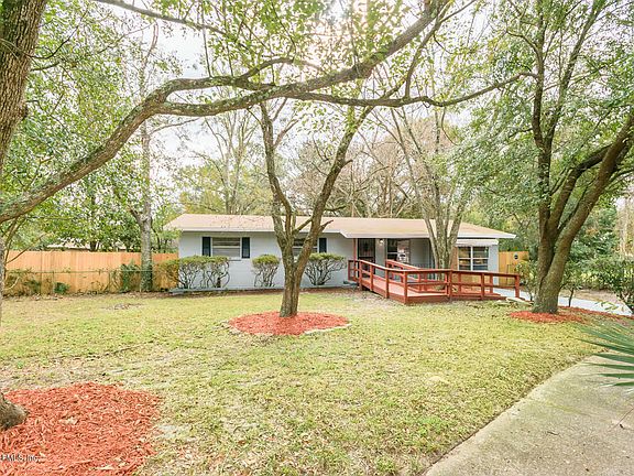 4th image of 3804 Robert C Weaver Dr