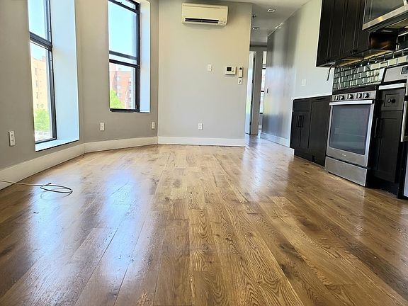 2nd image of 459 E 135th St #4D