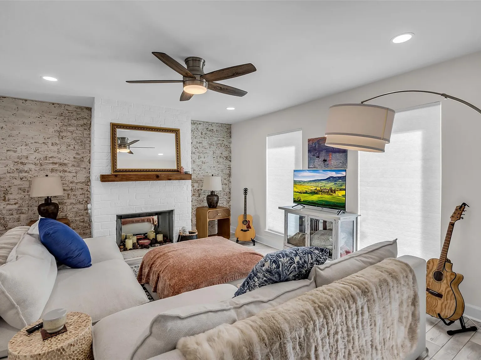 2 bed, 2.5 bath, 1472 sqft, $2,300 — Photo 3