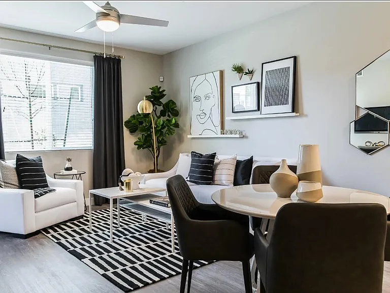 SYNC APARTMENT HOMES — Photo 1
