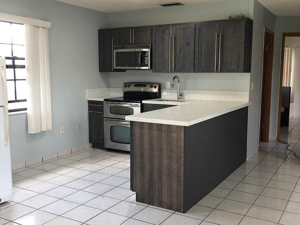 2nd image of 4751 SW 142nd Ct