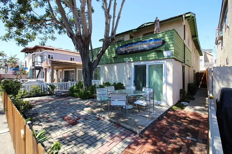 Charming 2 Bed, 1 Bath Ground Floor Duplex Unit in San Diego - $4300/mo — Photo 3