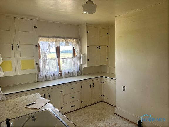 5th image of 15683 County Road 4 #1