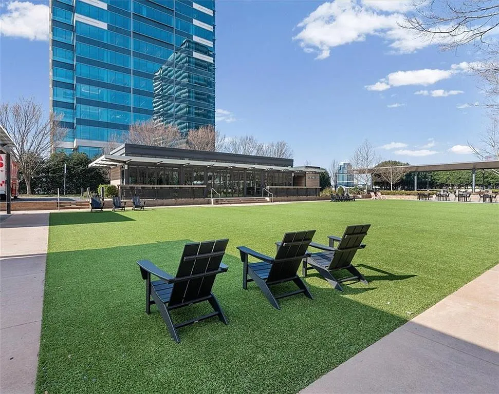 2 bed, 2.0 bath, 1008 sqft, $2,150 — Photo 1