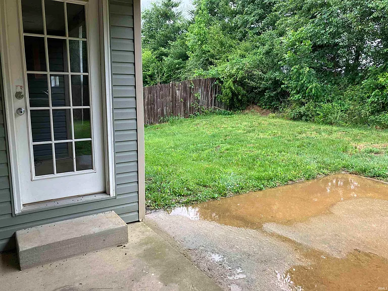 7872 Sandalwood Dr — Photo 25