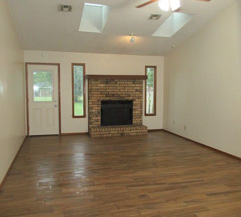 4th image of 1814 S 14th Pl