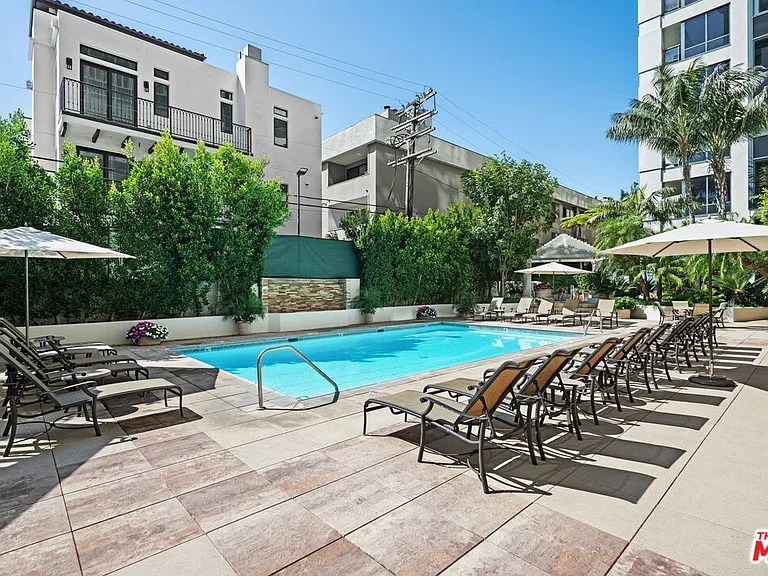 10724 Wilshire Blvd #Penthouse 1505 — Photo 47