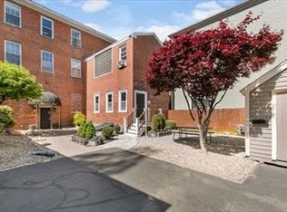 131 Essex St APT 31, Salem, MA 01970