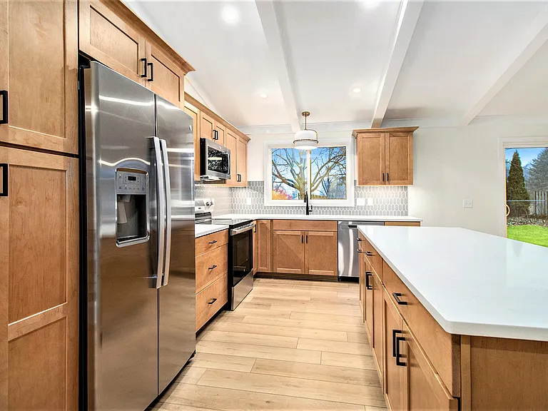 1149 Cadet Ln — Photo 5
