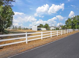 25055 N Watkinson Rd, Acampo, CA 95220