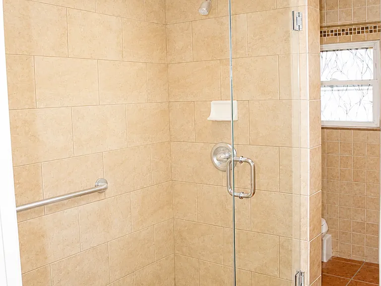 203 Maple St — Photo 4