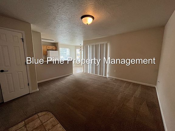 2nd image of 145 Clubhouse Cir APT 202