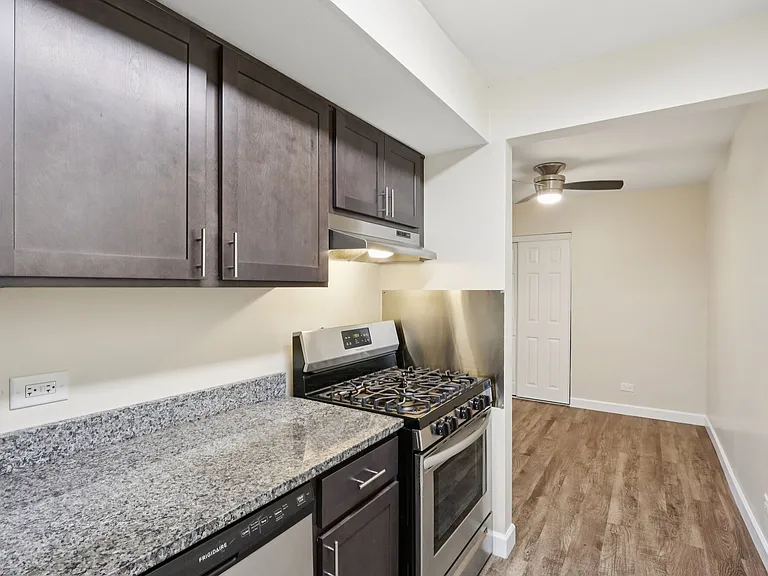 Crystal Lake Apartments — Photo 18