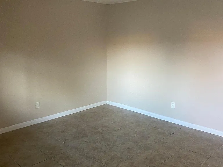 1401 S Gilbert St #2 — Photo 9