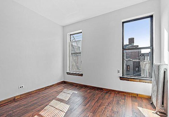 3rd image of 502 W 135th St APT 5D