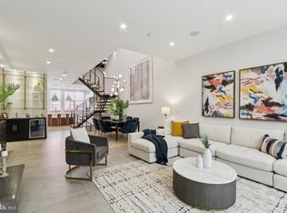 207 S 22nd St, Philadelphia, PA 19103