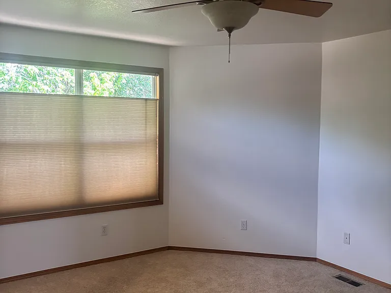 656 Wade Rd — Photo 11