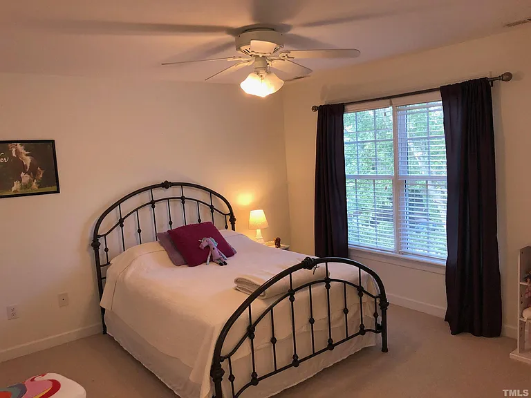 211 Brookgreen Dr — Photo 6