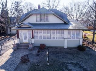 108 E Taylor St, Newark, IL 60541