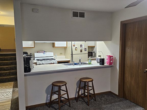5th image of 38843 N Cedar Crest Dr APT 201