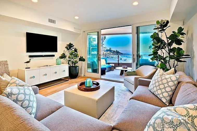 3 bed, 3.0 bath, 1799 sqft, $25,000 — Photo 4
