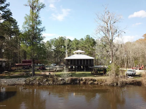 354 E Red Bull Island Dr Unit 1, Wewahitchka, FL 32465