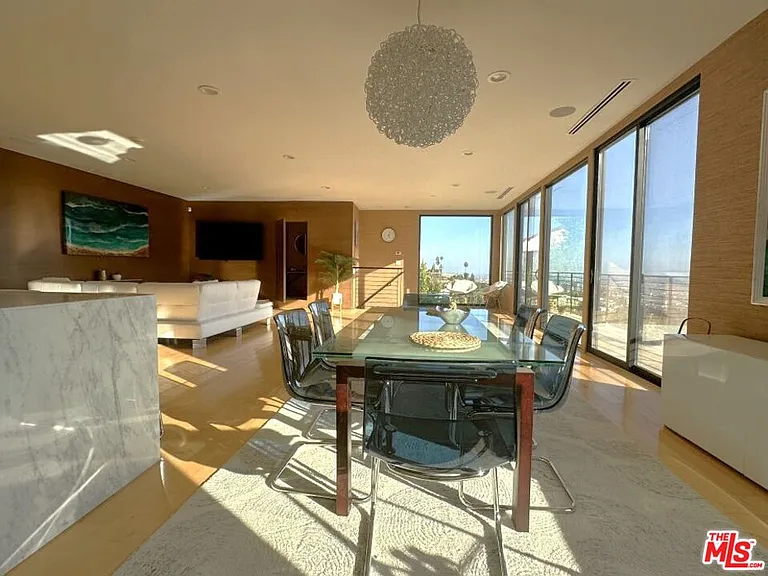9300 Warbler Way — Photo 14