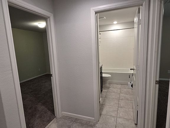 5th image of 3128 Winoak Dr