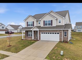 1126 Creek Way Ln, Greenwood, IN 46143