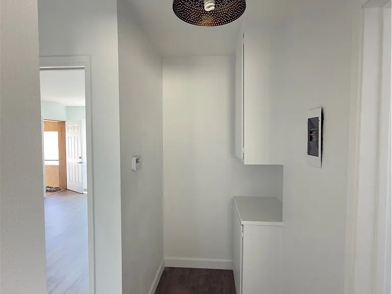 1023 W 19th St #4 — Photo 18