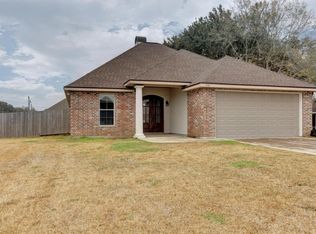 115 Fallis Rd, Lafayette, LA 70507