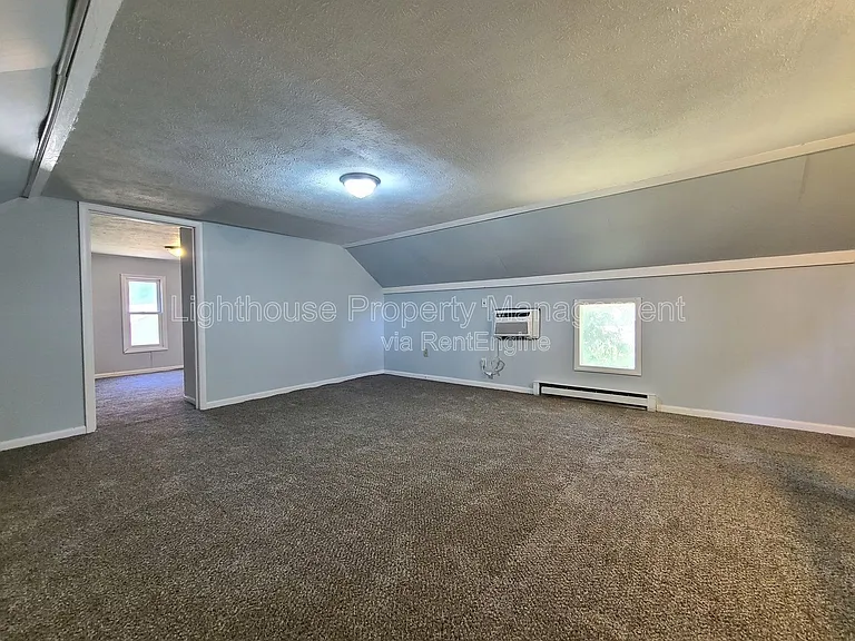 7806 Stevensville Baroda Rd — Photo 11