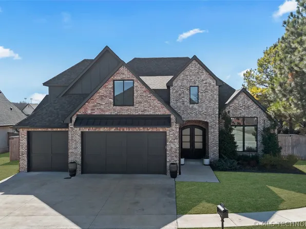 3008 E 103rd St, Tulsa, OK 74137