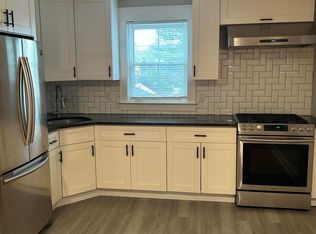 415 E 3rd Ave, Roselle, NJ 07203