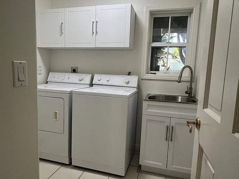 41 Hillcrest Mdws — Photo 33