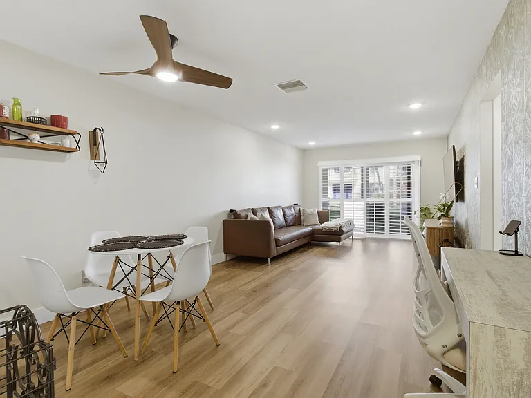 4611 W Fig St #103 — Photo 22