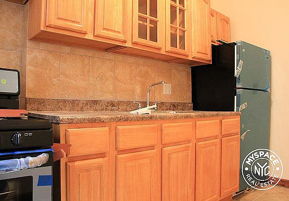 2nd image of 49 Clarkson Ave APT 3a
