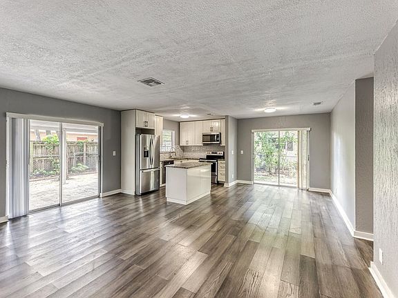 3rd image of 7971 NW 35th Ct