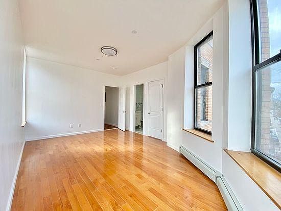 4th image of 7550 61st St Unit 1